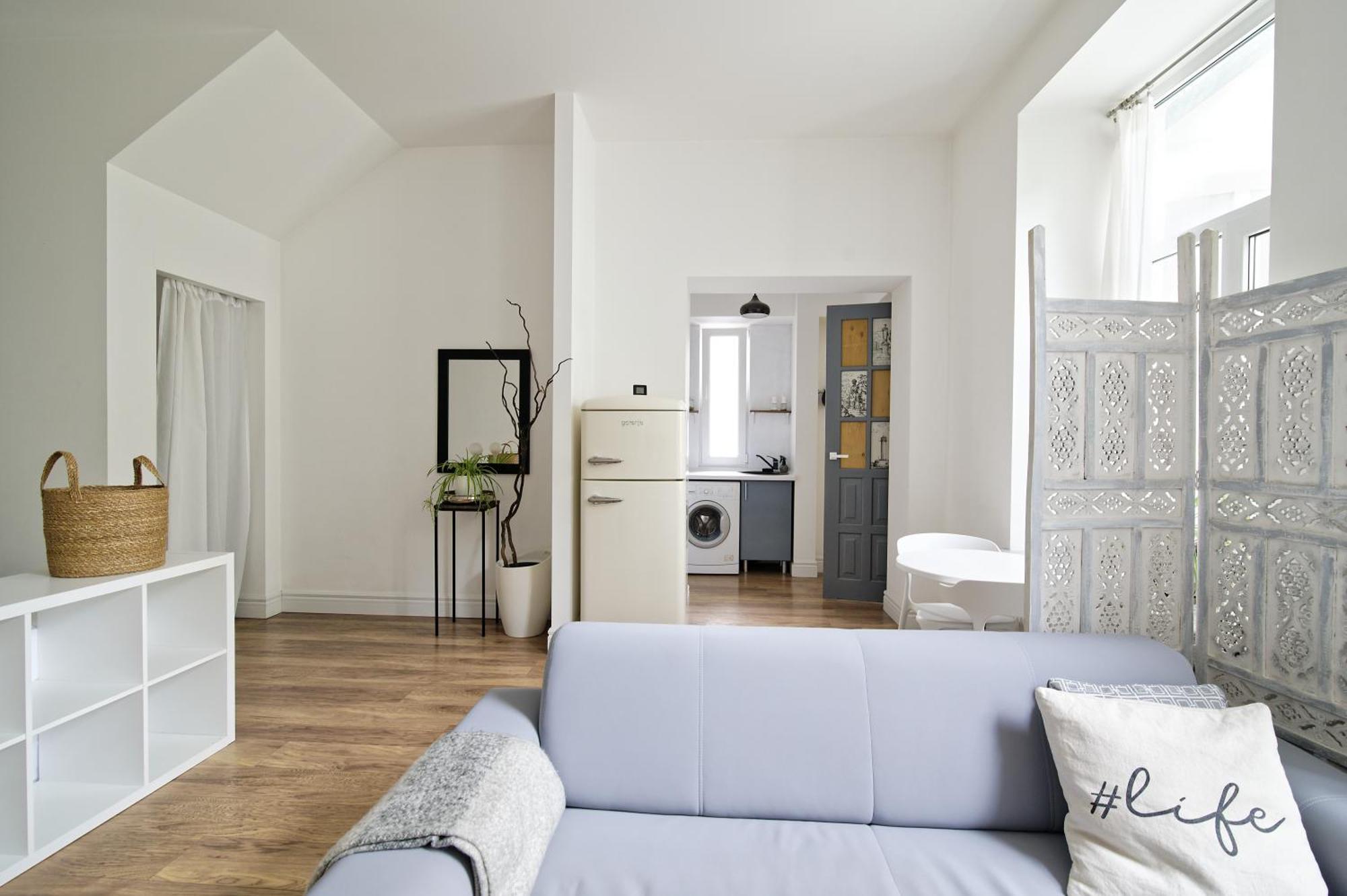 White Door Apartments Heart Of Odessa 1 Kültér fotó